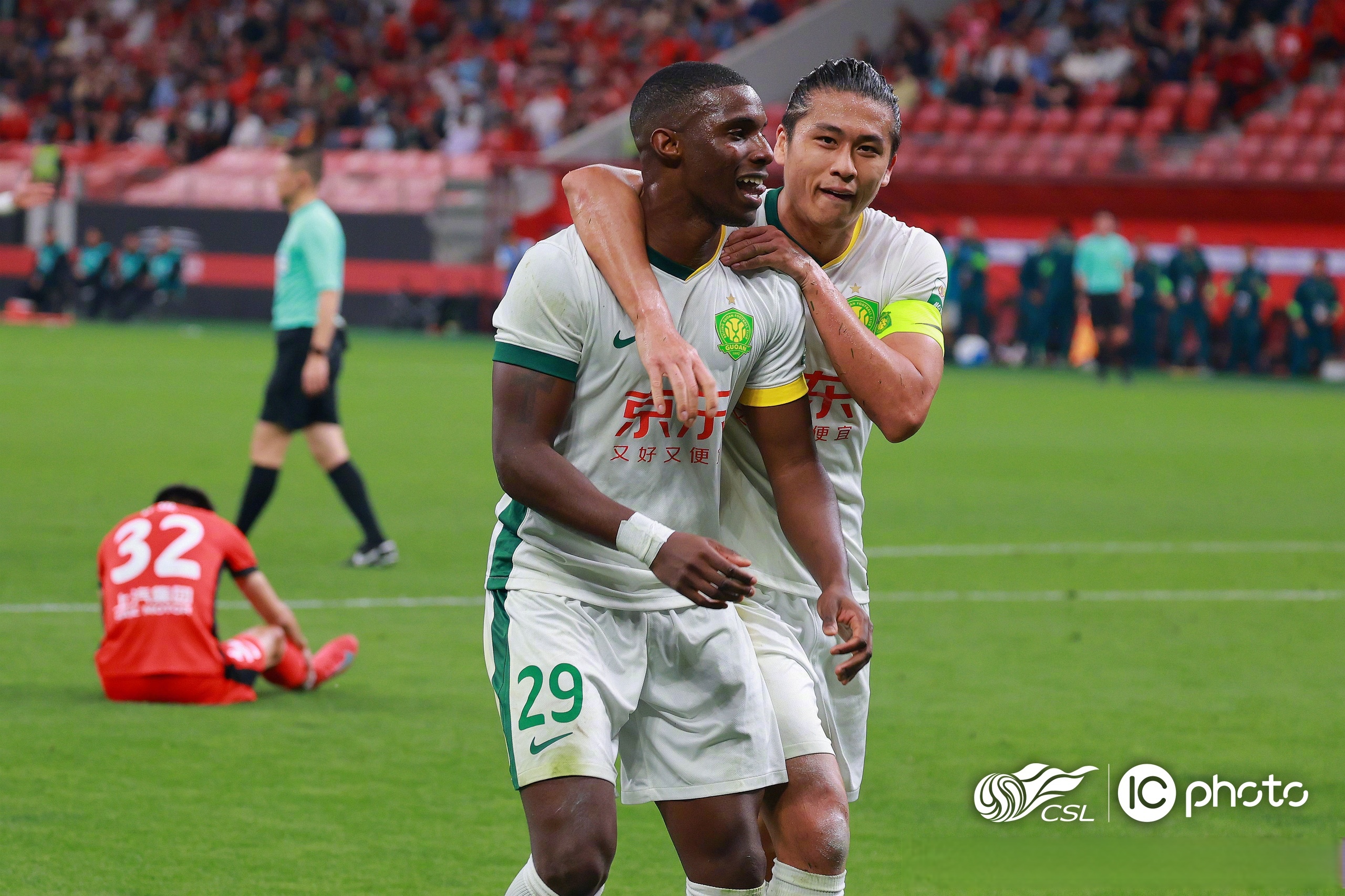 英雄-关于NBA季后赛今晚再迎强敌，上海申花豪取连胜，主帅态度——底气十足，球队文化再被提及的信息